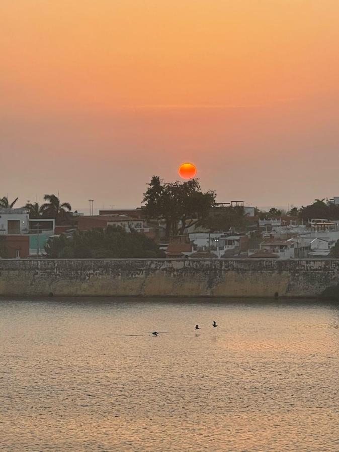 Suite con balcón cerca al centro Cartagena Exterior foto